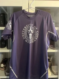 👕 KU sportstrøje – aldrig brugt