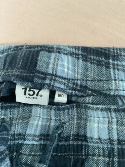 157 natbukser