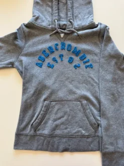 Abercrombie & Fitch Hættetrøje