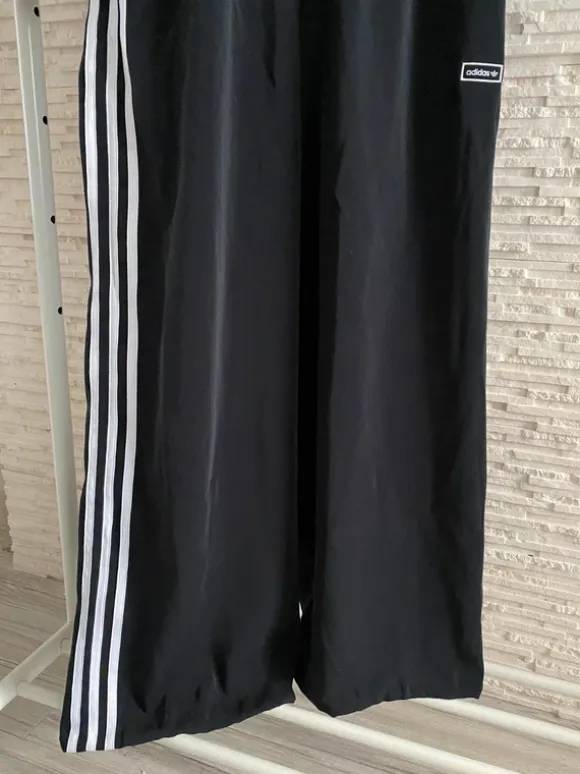 Adidas kombinezon szerokie nogawki 3 stripes paski lampas
