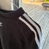 Adidas sweat