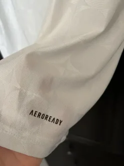 Adidas T-shirt