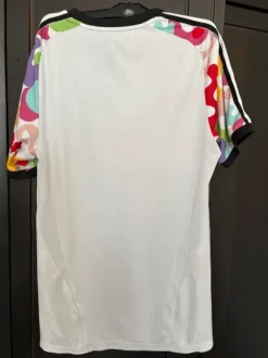 Adidas T-shirt