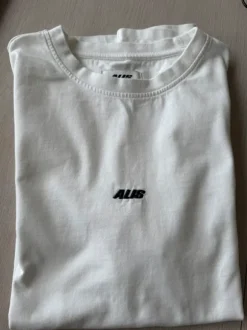 Alis tshirt