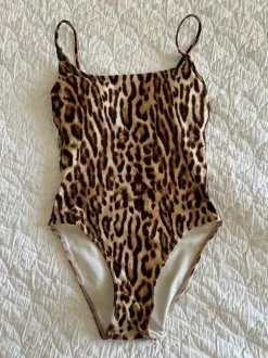 Baddräkt från Monday Swimwear