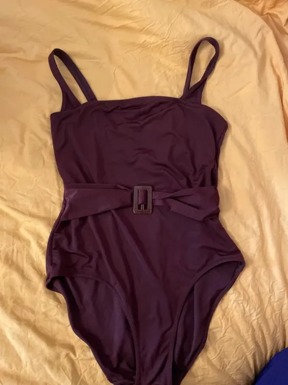Baddräkt med detalj