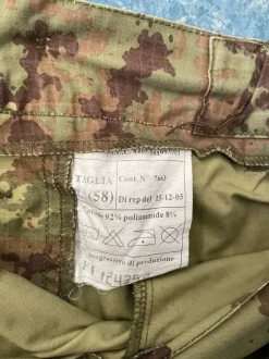 Baggy camo pants