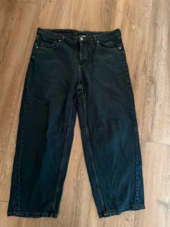 Baggy jeans