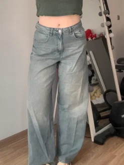 baggy jeansy