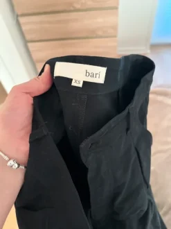 Bari sorte bukser