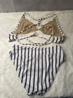 Bathing suit