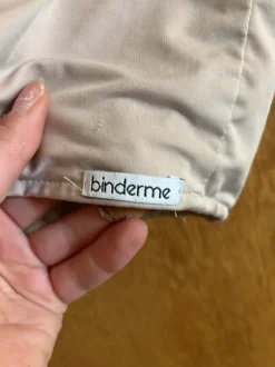 Beige binder I crop top længde