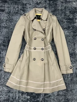 Beżowy płaszcz trencz Thomas Burberry vintage y2k różowe detale