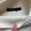 Beżowy sweterek Armani exchange