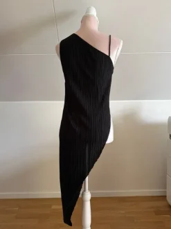 Bershka Dressy topp svart