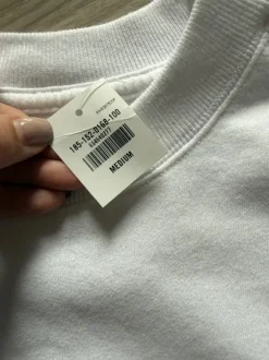 Biała krótka bluza Abercrombie & Fitch z UsA– NOWA z metką