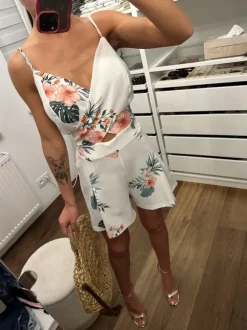 Białe letni kombinezon w kwiatki z wycięciami casualowy elegancki wiosna lato classy it girl 42/XL