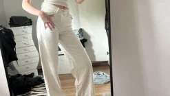 białe śliczne jeansy z pull and berr