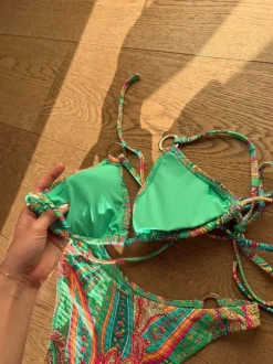Bikini