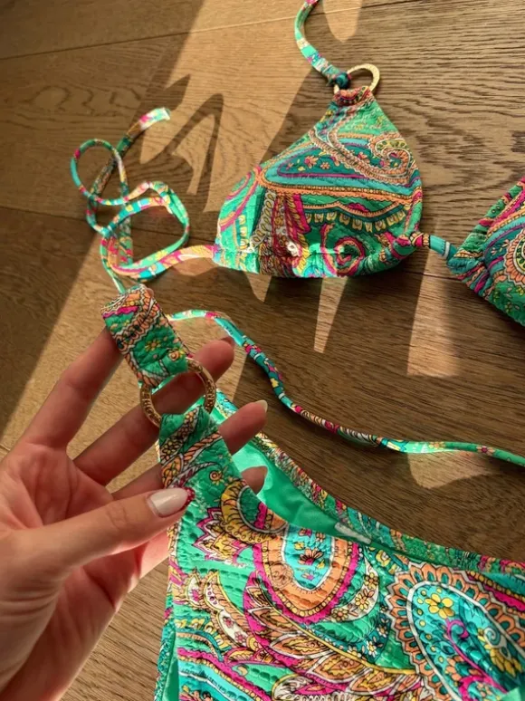 Bikini