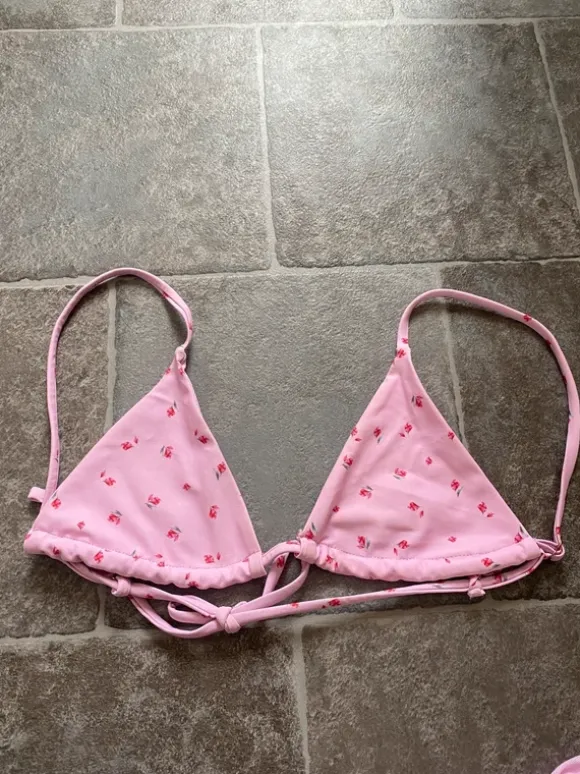 Bikinitopp + kjol