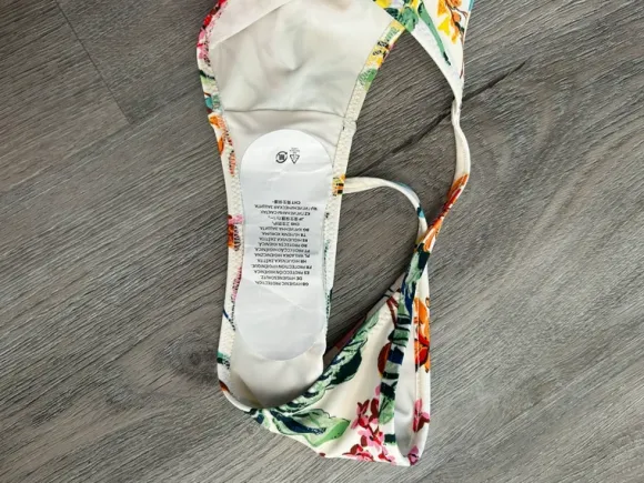 Bikinitrusser