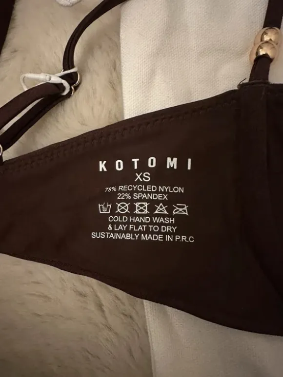Bikiniöverdel från Kotomi