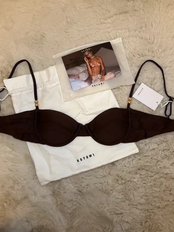 Bikiniöverdel från Kotomi