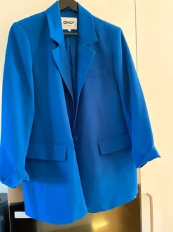 Blå blazer str 42