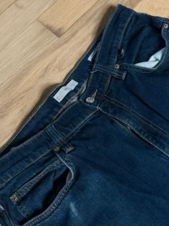 Blå jeans i straight fit