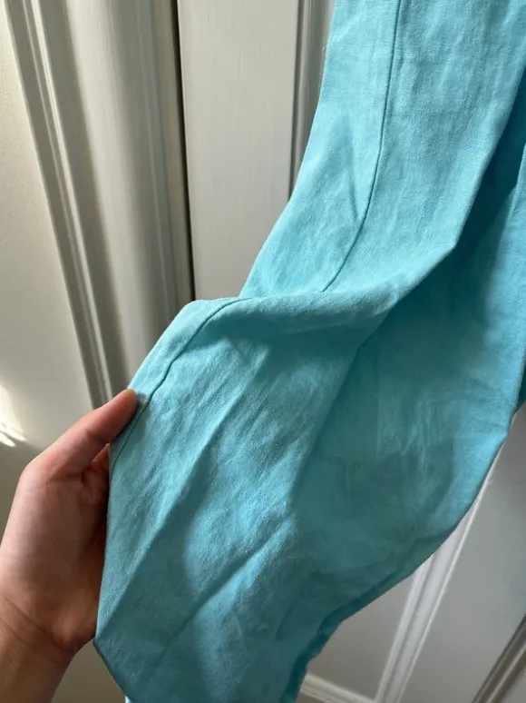 Blå linnebyxor