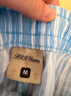 Blå stribet bukser