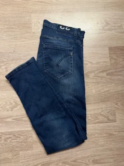Blåa dondup jeans