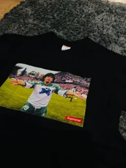 Black suprem3 t-shirt