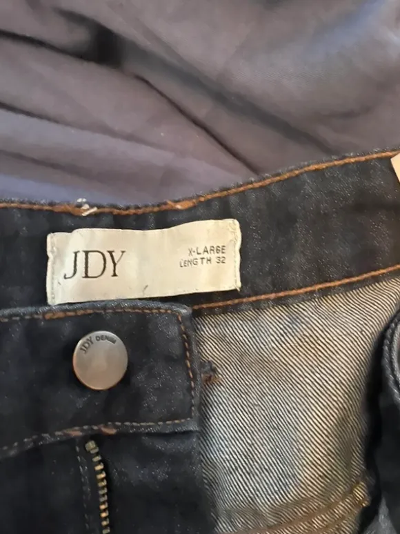 Blød buks fra JDY