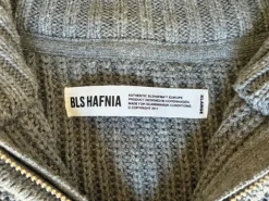 BLS half zip