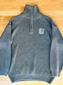 BLS half zip