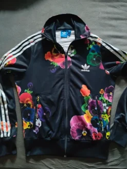 Bluza adidas kwiaty bratki S wiosna lato hit sezonu