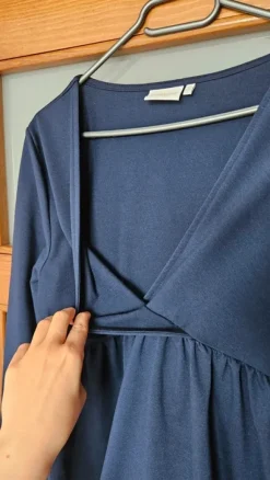 Bluzka bluza T-shirt do karmienia piersią ciążowy z baskinką dekolt w kopertę