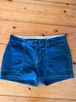 Boomerang shorts strl 40