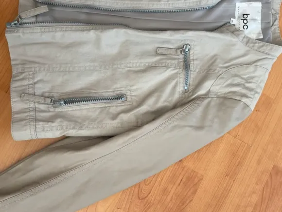 bpc bonprix jakke i str. 36