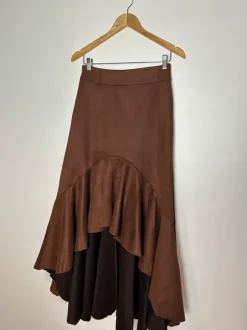 Brązowa asymetryczna spódnica z falbanami imitacja zamszu boho M