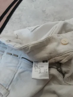 Bukser og strikbluse sæt. Str. S. Pris. 35.00kr.
