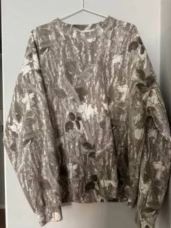 Camo sweatshirt