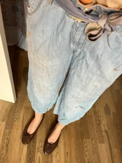 Capri pants
