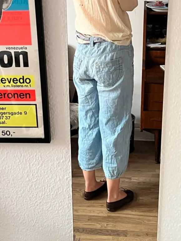 Capri pants