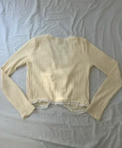 Cardigan top