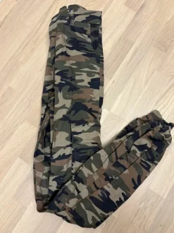 Cargo pants