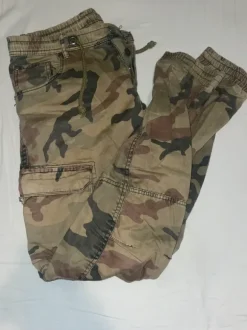 Cargo pants/ miltärbyxor