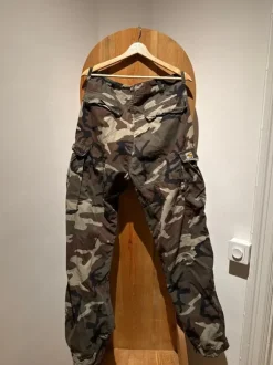 Carhartt Cargo pant in Camo 33x34